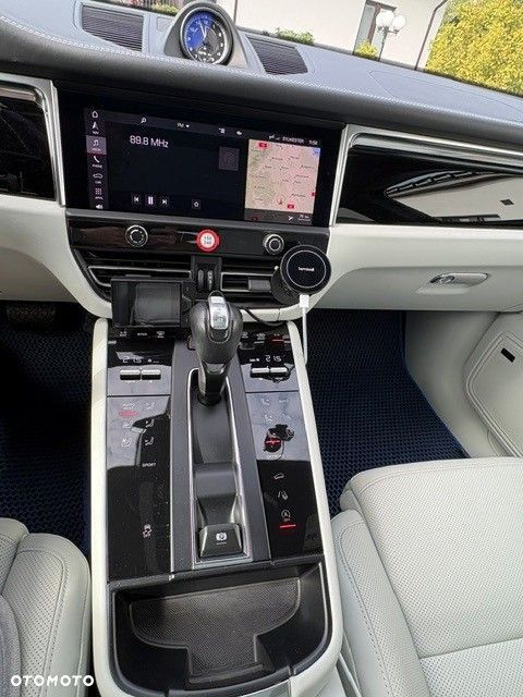 Porsche Macan T - 7