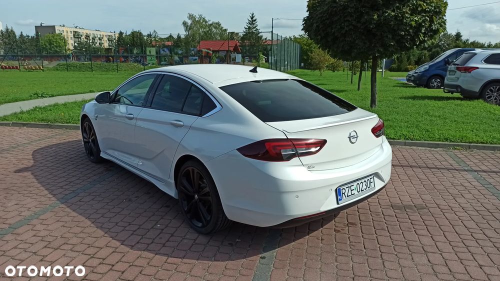 Opel Insignia 2.0 CDTI Exclusive S&S - 3