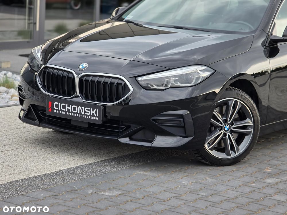 BMW Seria 2 220d xDrive Sport Line sport - 24