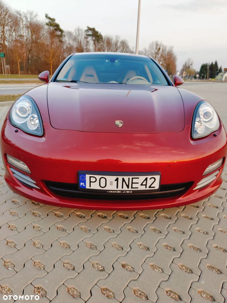 Porsche Panamera 4S - 26