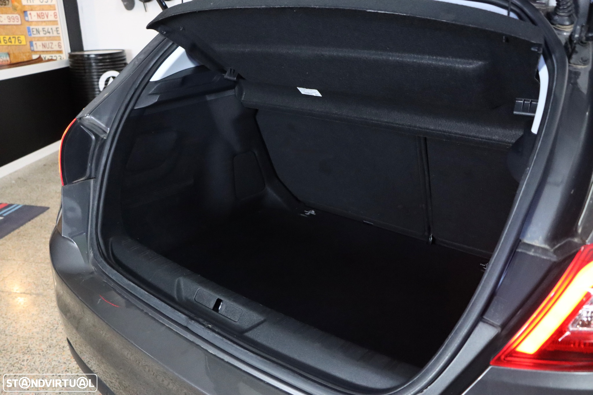 Peugeot 308 PureTech 130 GPF EAT8 Stop & Start Allure - 23