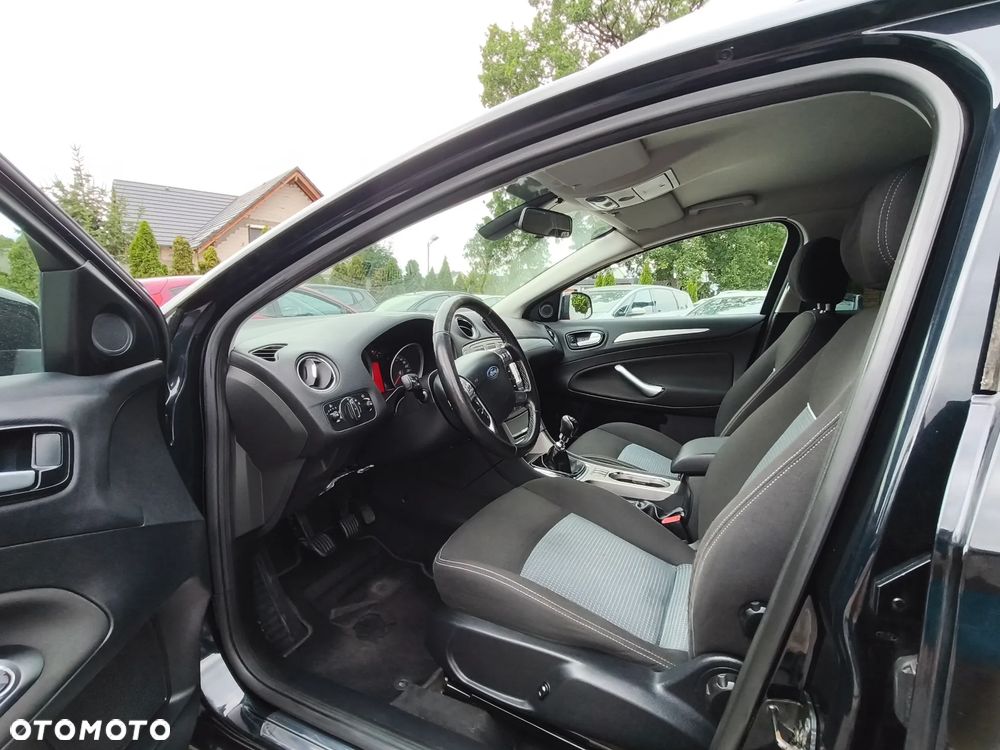 Ford Mondeo 2.0 TDCi Titanium - 22