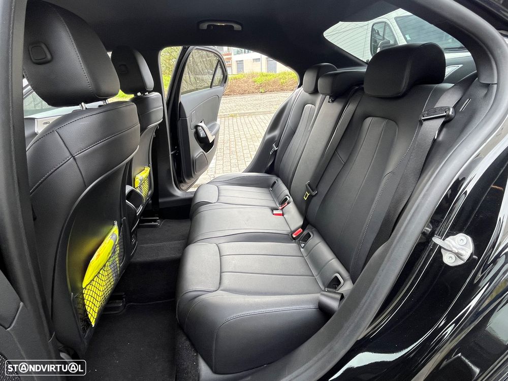 Mercedes-Benz A 250 Limousine e 8G-DCT Progressive - 12