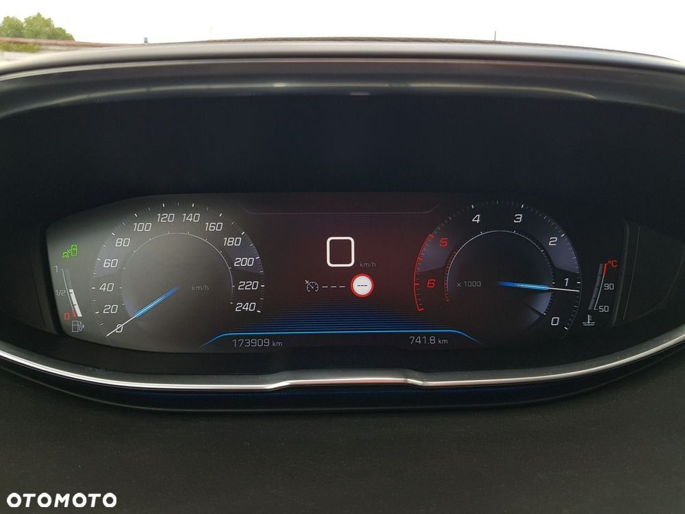 Peugeot 3008 1.5 BlueHDi Allure S&S - 23