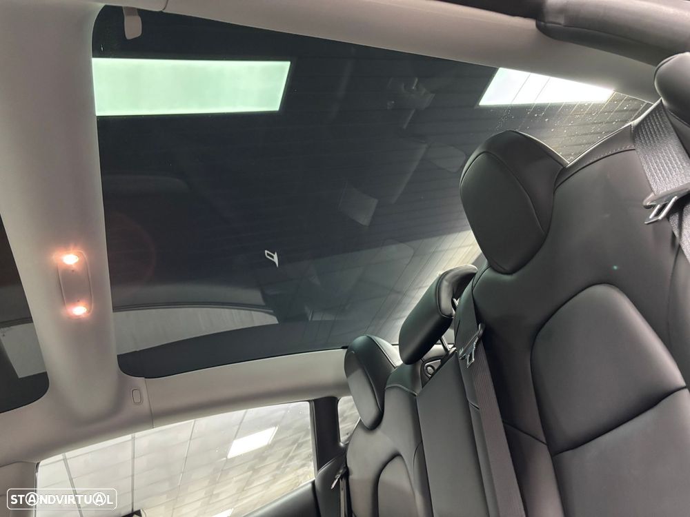 Tesla Model 3 Tração Traseira - 21