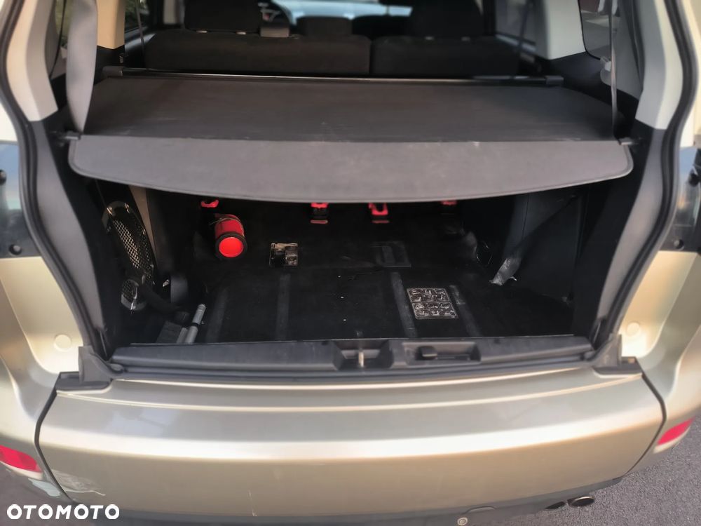 Mitsubishi Outlander 2.0 DID Intense - 5