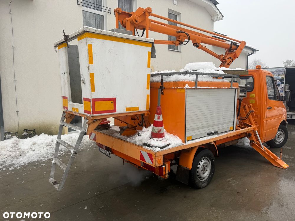 Mercedes-Benz Sprinter - 8