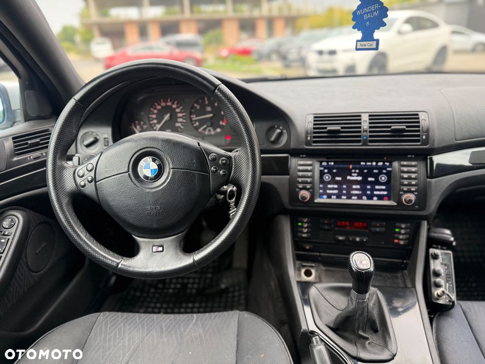 BMW Seria 5 530d Touring Edition Sport - 26