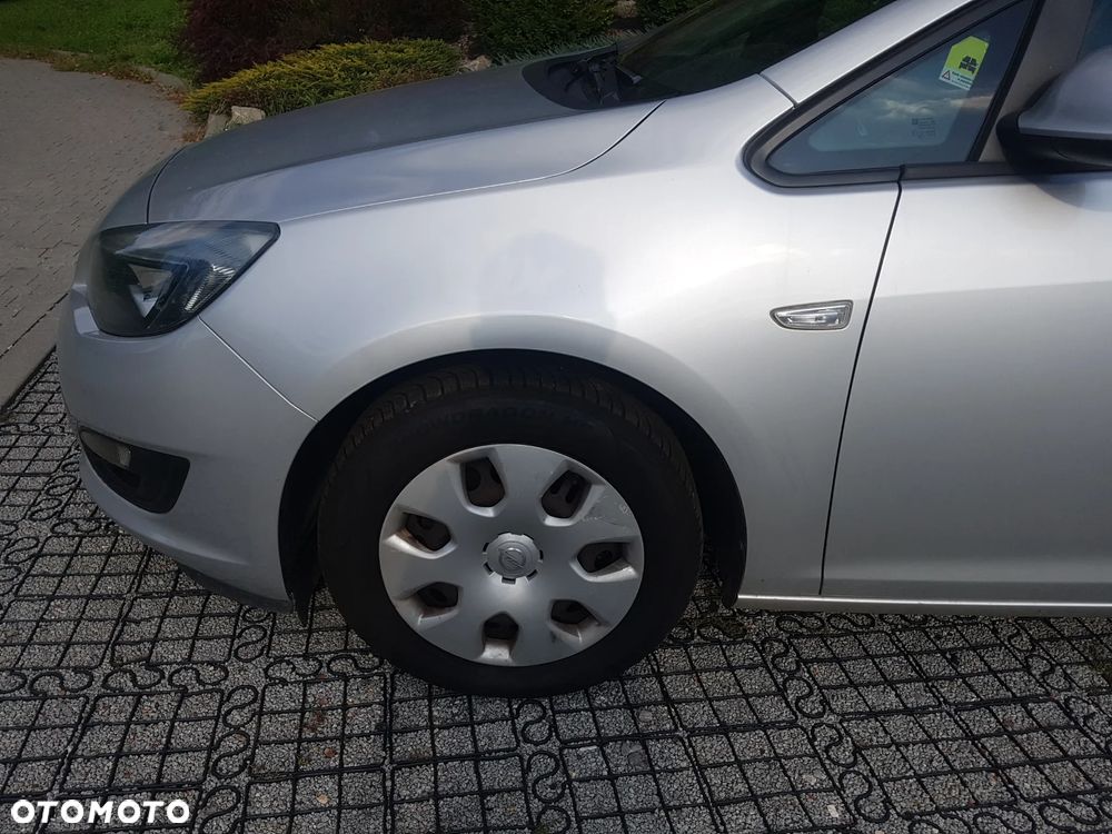 Opel Astra IV 1.4 T Active - 12