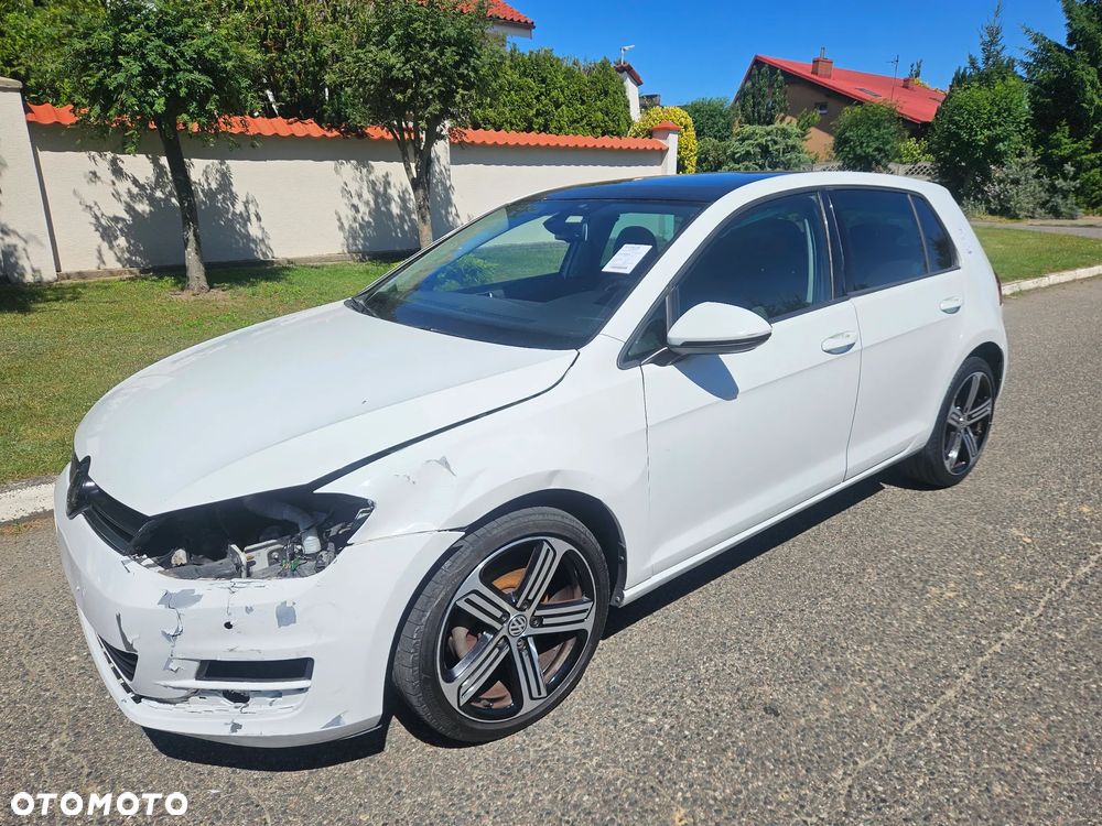 Volkswagen Golf - 5