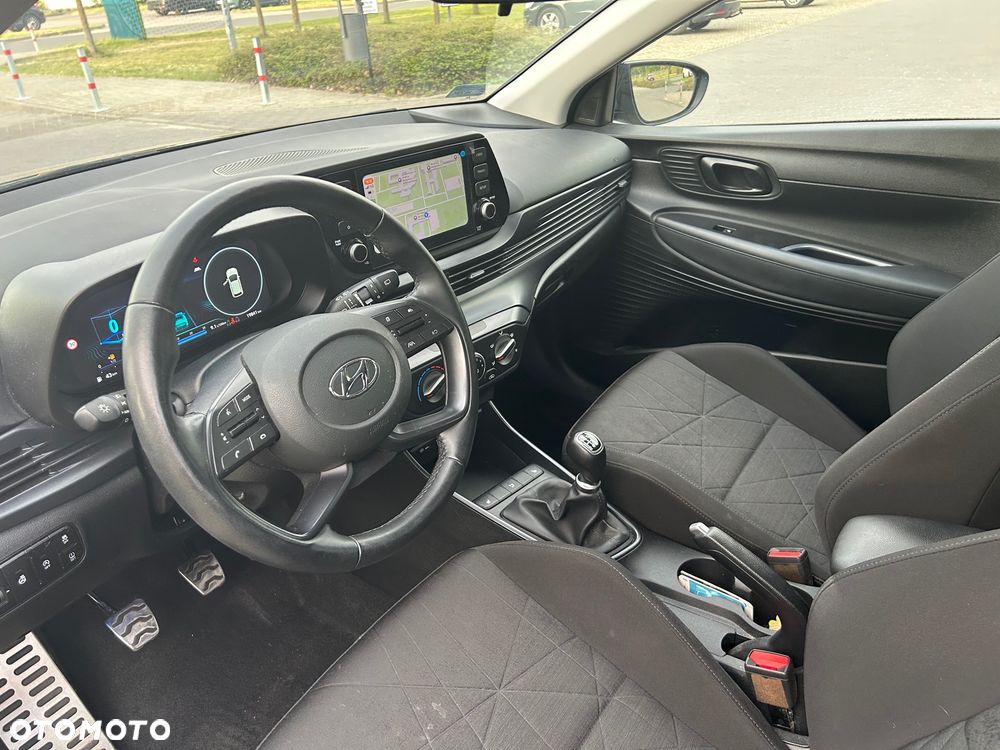 Hyundai Bayon 1.2 Smart - 12