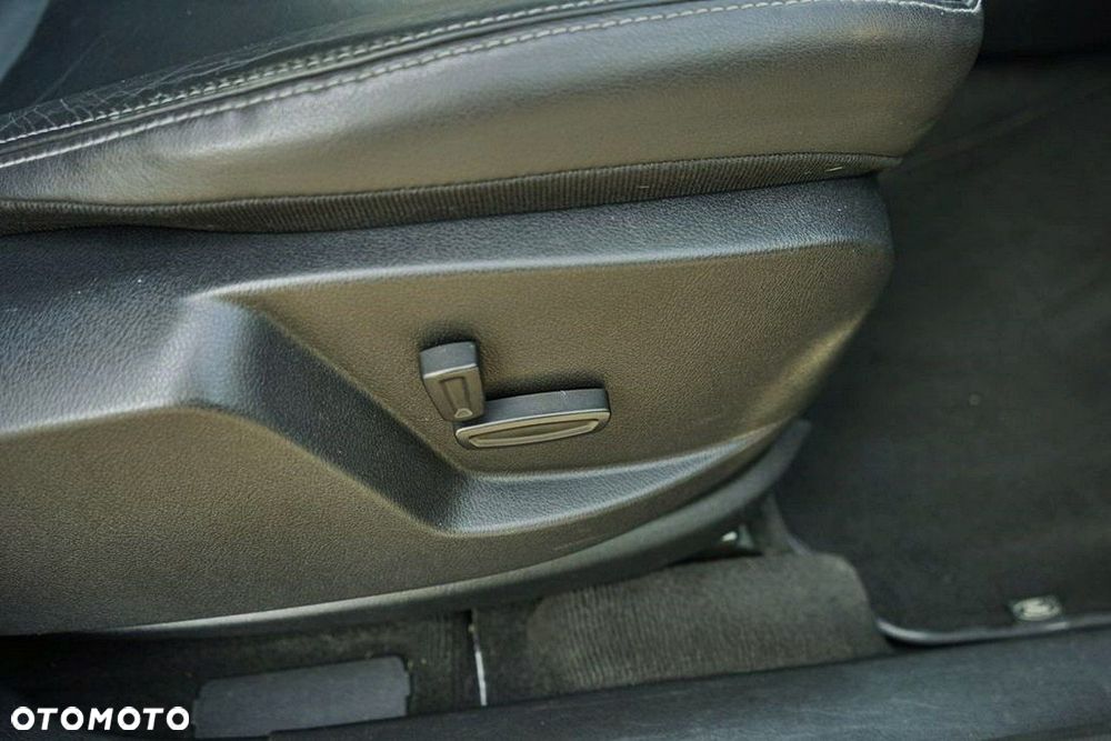 Ford S-Max - 22