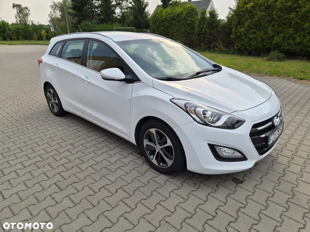 Hyundai i30 1.6 CRDI Intro Edition - 4