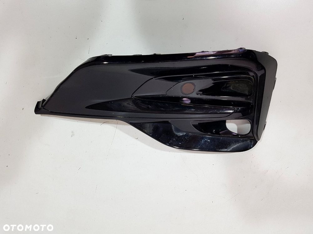 FORD KUGA MK3 III 3 KRATKA RAMKA HALOGEN ZDERZAK PRZÓD PRAWA LV4B-17K946-S - 2
