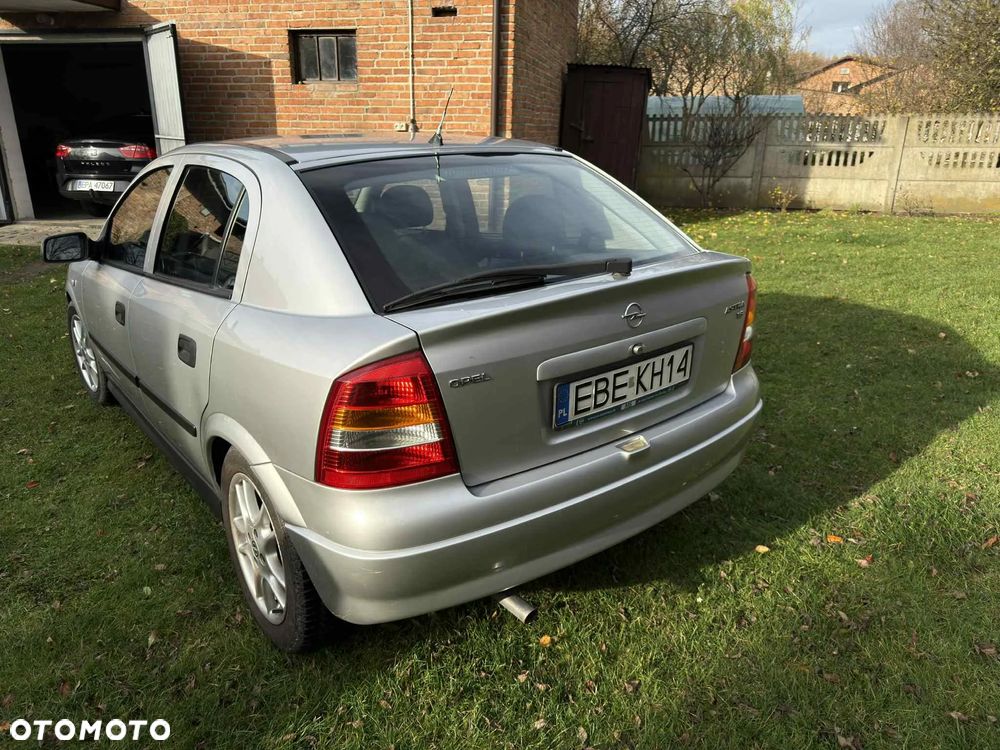Opel Astra 1.6 GL / Start - 3