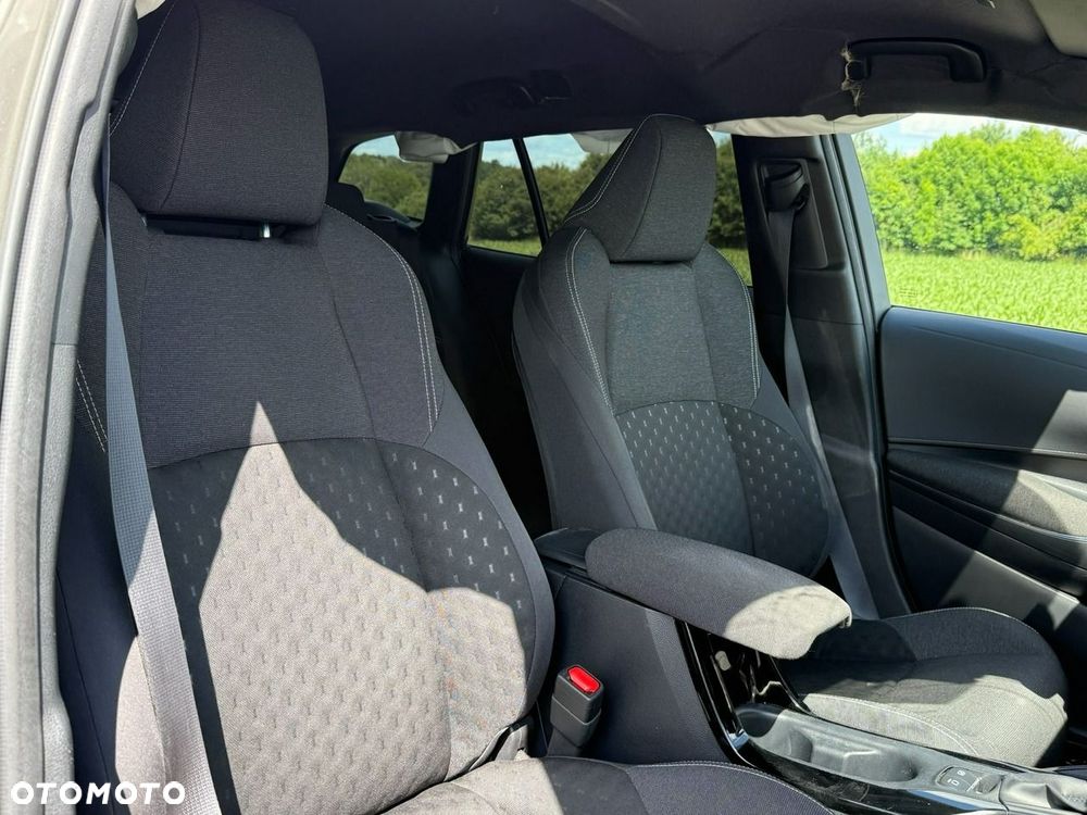 Toyota Corolla 2.0 Hybrid Comfort - 22