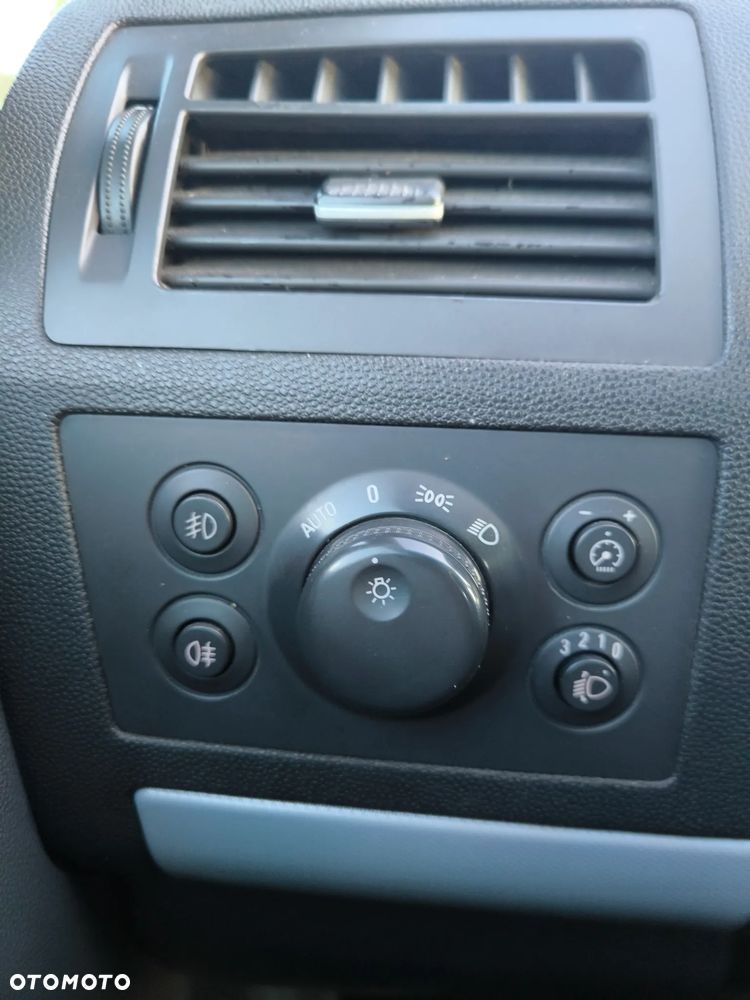 Opel Zafira - 20
