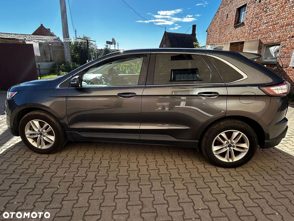 Ford Edge - 8