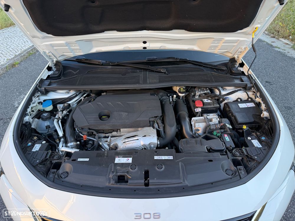 Peugeot 308 225 e-EAT8 GT - 10