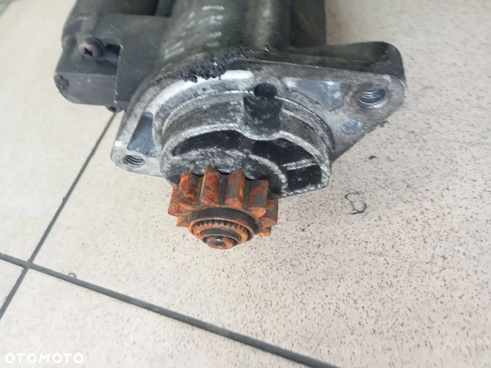 rozrusznik cabstar navara 2.5 yd25 - 3