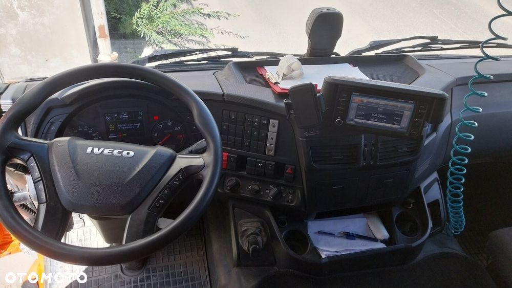 Iveco AT440T/PPSL - 18