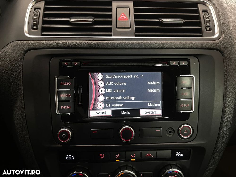 Volkswagen Jetta 1.4 TSI DSG Highline - 17