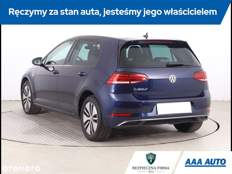 Volkswagen Golf - 5