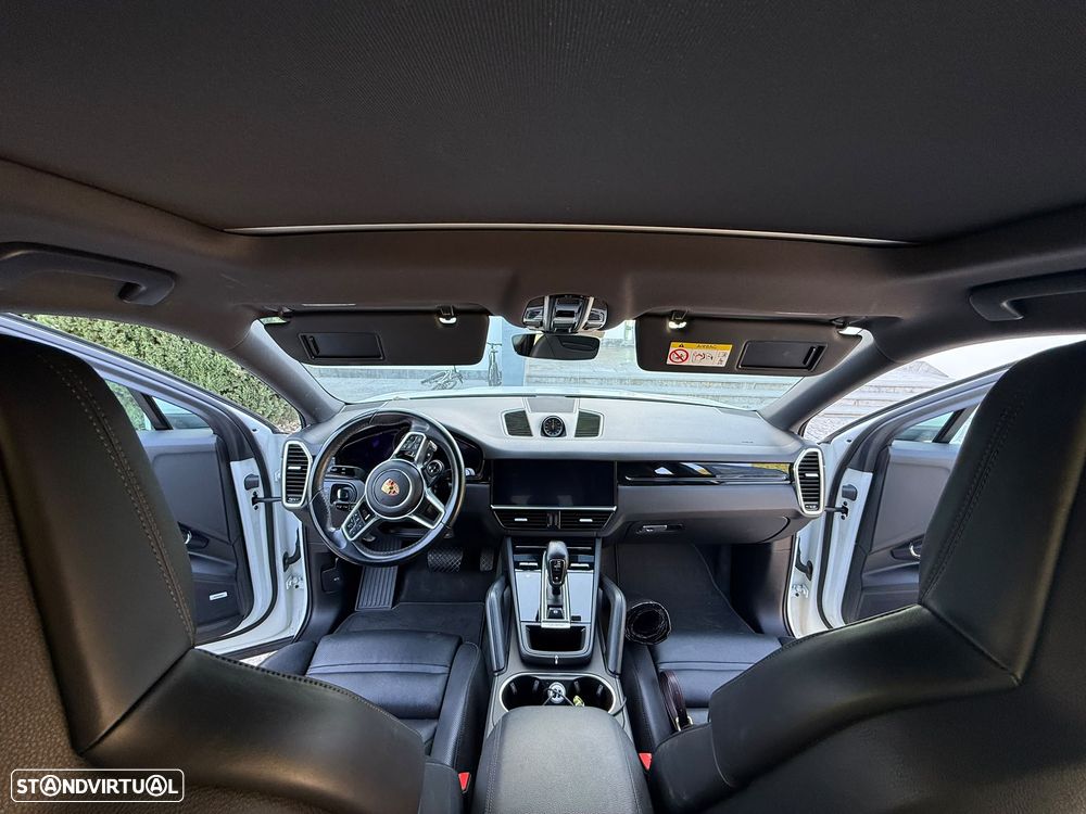Porsche Cayenne - 4