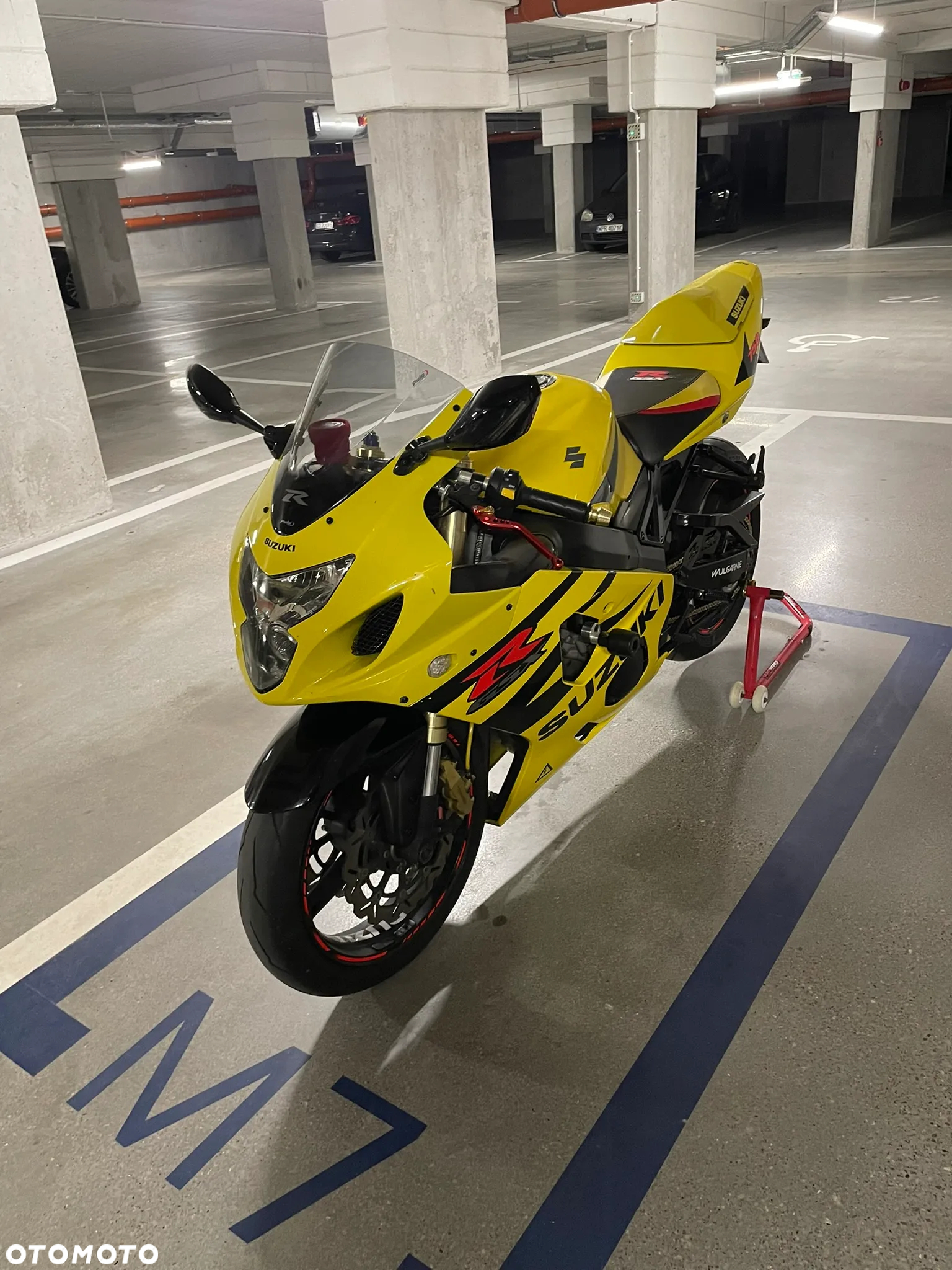 Suzuki GSX-R - 13
