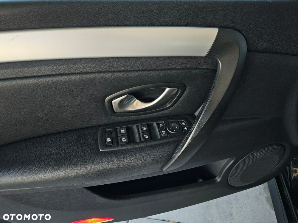Renault Laguna - 12