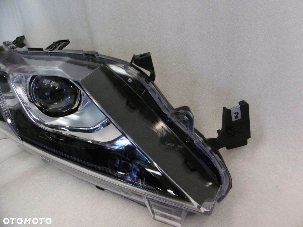 mitsubishi eclipse cross - lampa prawa led - 3