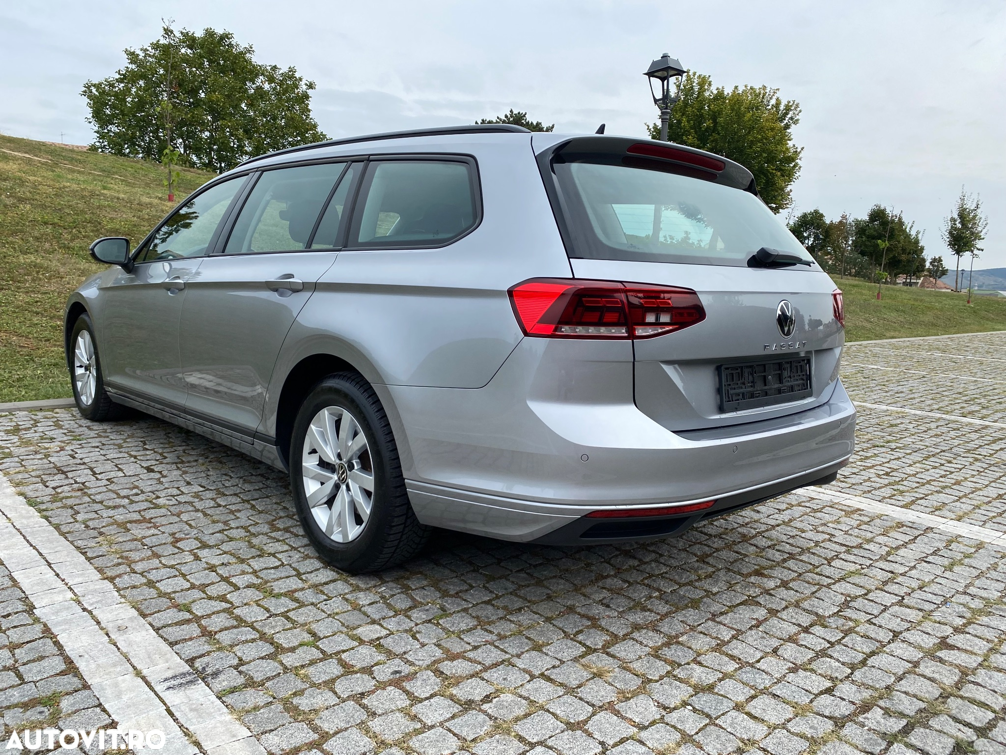 Volkswagen Passat Variant 2.0 TDI DSG Comfortline - 5
