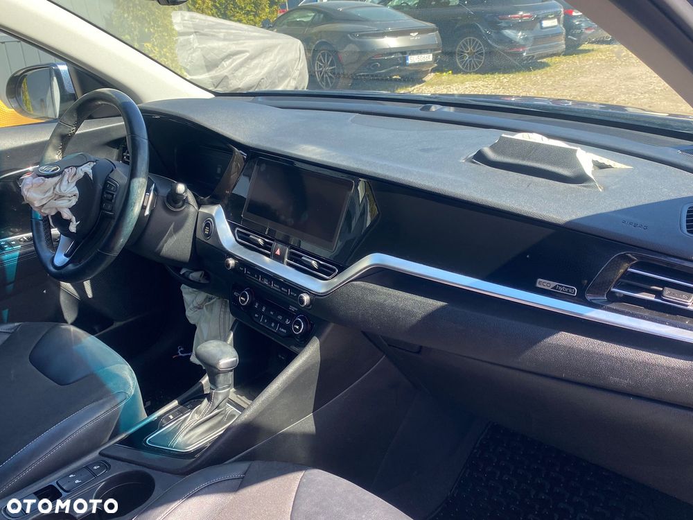 Kia Niro 1.6 GDI Hybrid L - 18