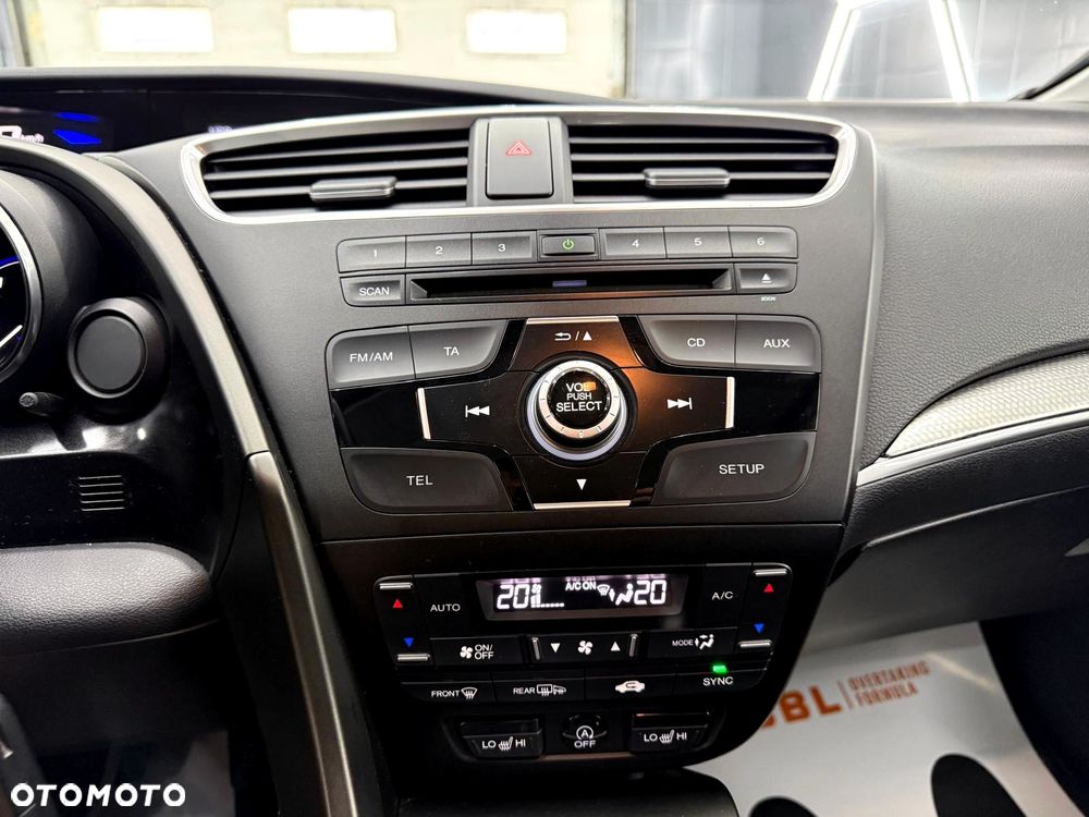Honda Civic 1.4 i-VTEC Sport Black Edition - 19