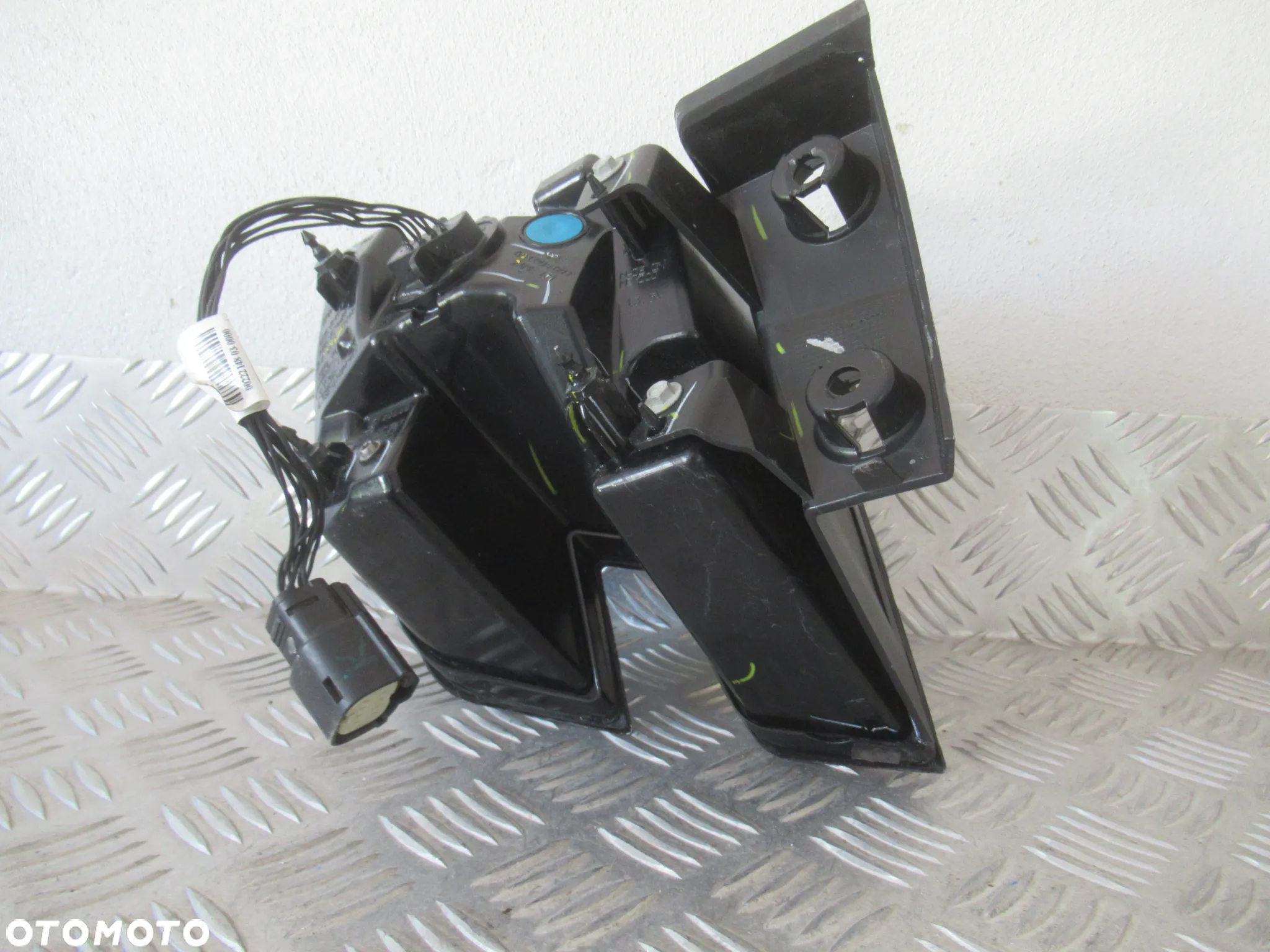 LAMPA TYLNA TYŁ PRAWA FORD MUSTANG MACH-E LED LJ8B-13404-AE 2020 - 12
