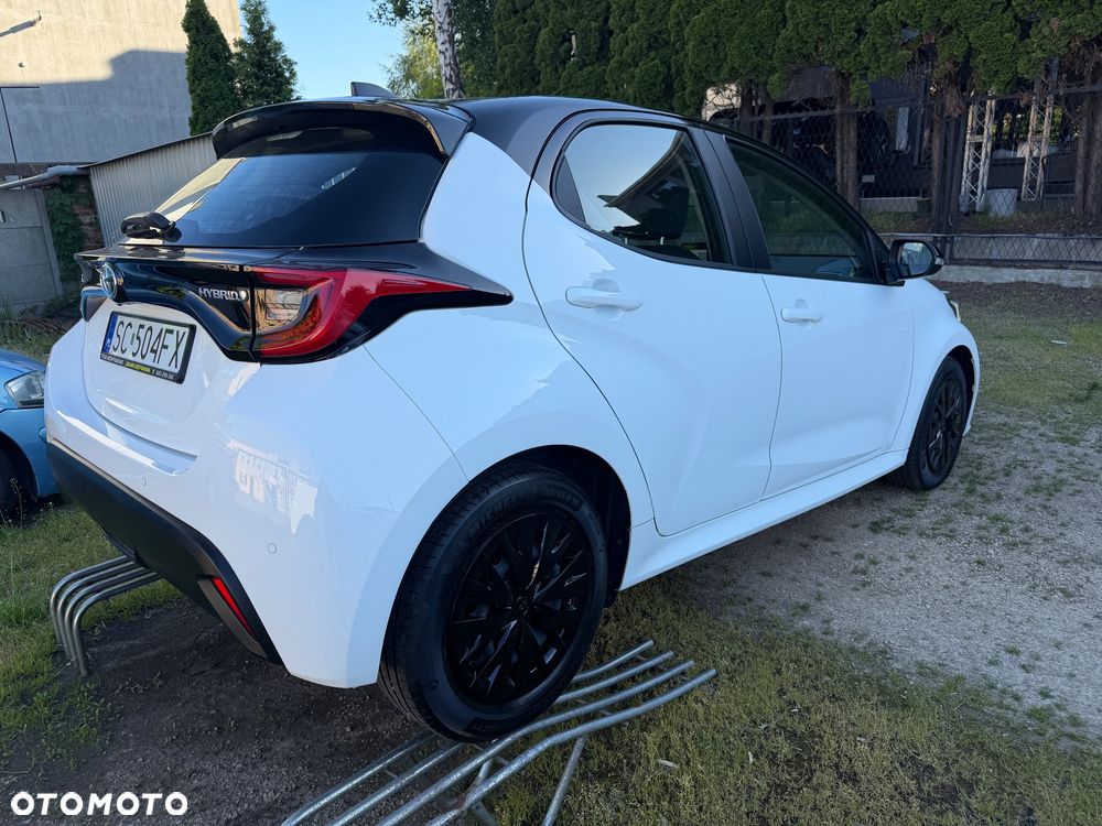 Toyota Yaris Hybrid 1.5 Premiere Edition - 4