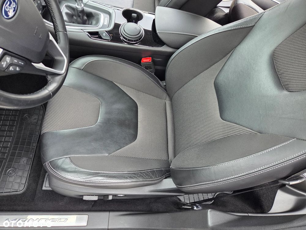 Ford Mondeo 2.0 TDCi STart-Stopp Titanium - 25