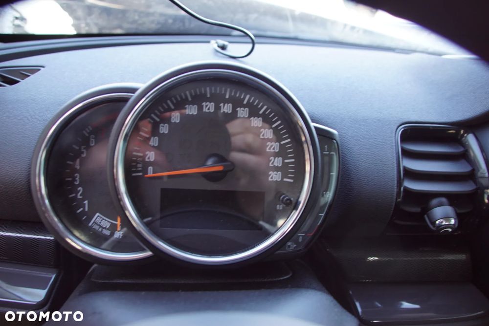 Auto na części - Mini Clubman II F54 1.5 136 KM B38A15 GS6-58BG C2K 2017R Silnik Skrzynia Drzwi Błotnik Klapa Zderzak Lampa Lusterko Klamka Szyba Deska Kokpit Sterownik Moduł Czujnik Licznik Wyświetlacz Panel Kierownica - 11