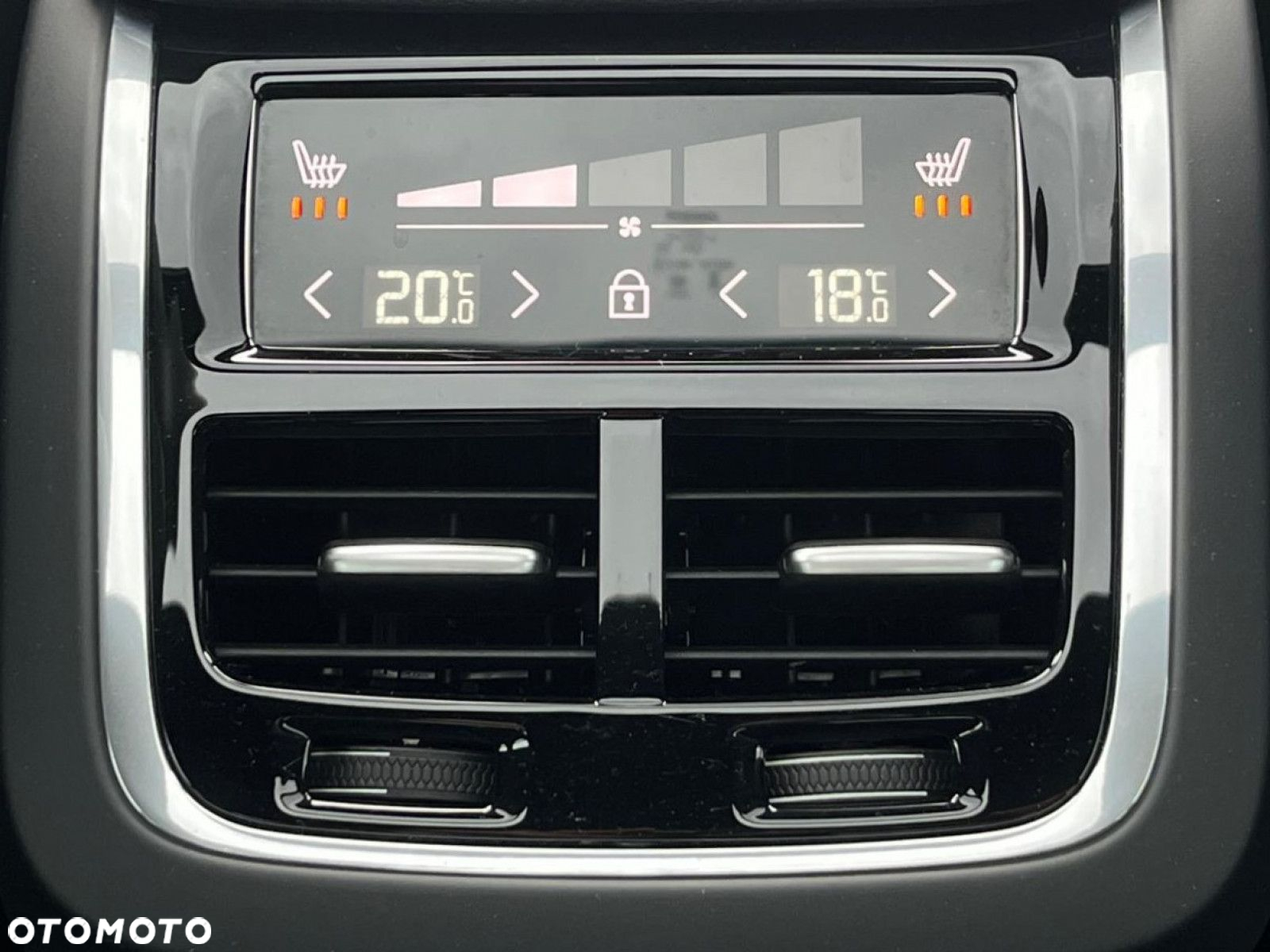 Volvo S60 - 32