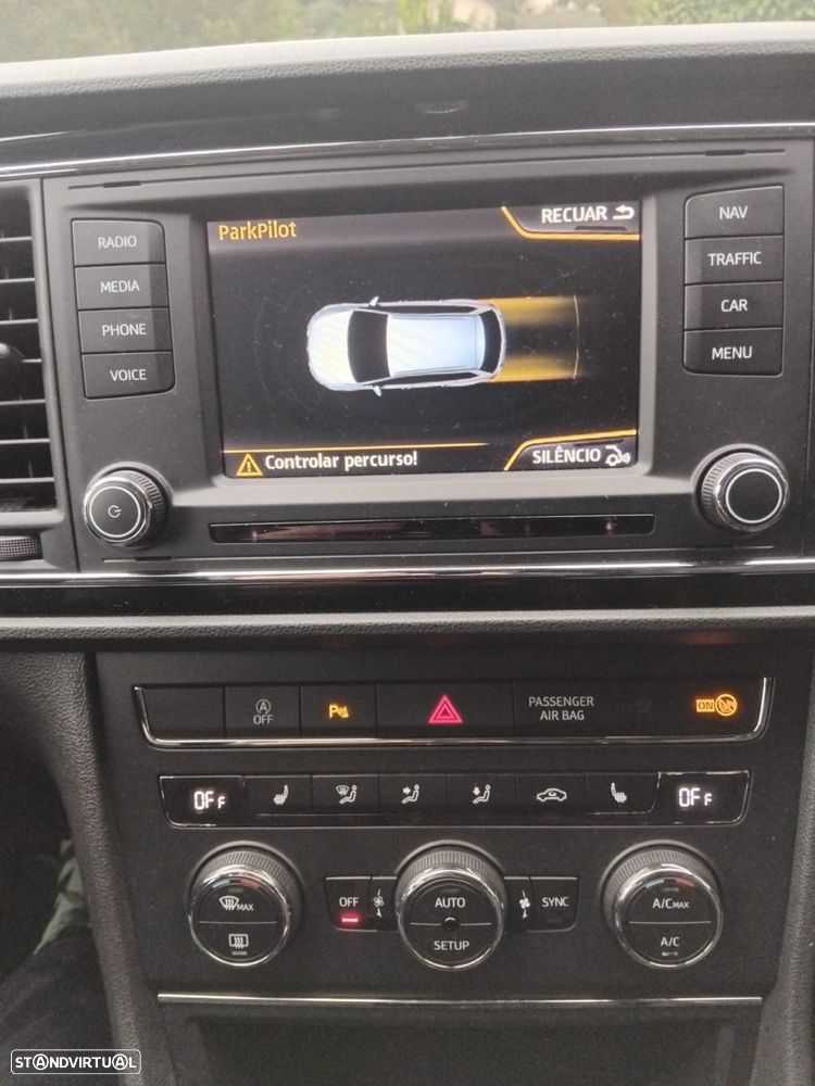 SEAT Leon ST 1.6 TDI S&S Style - 14