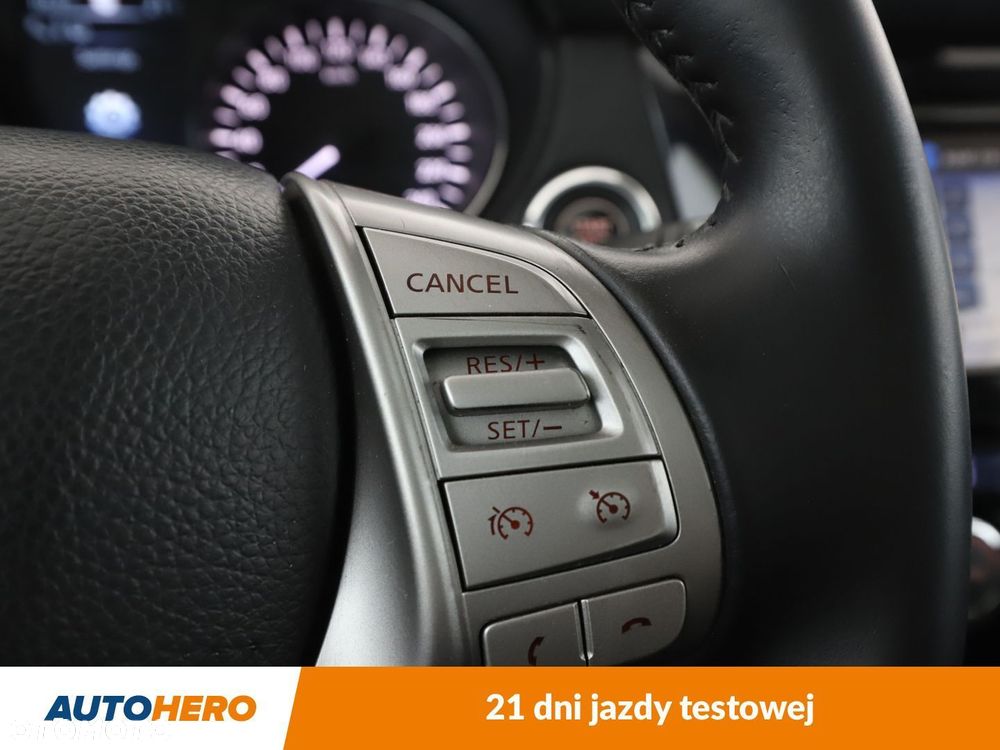 Nissan Qashqai - 26