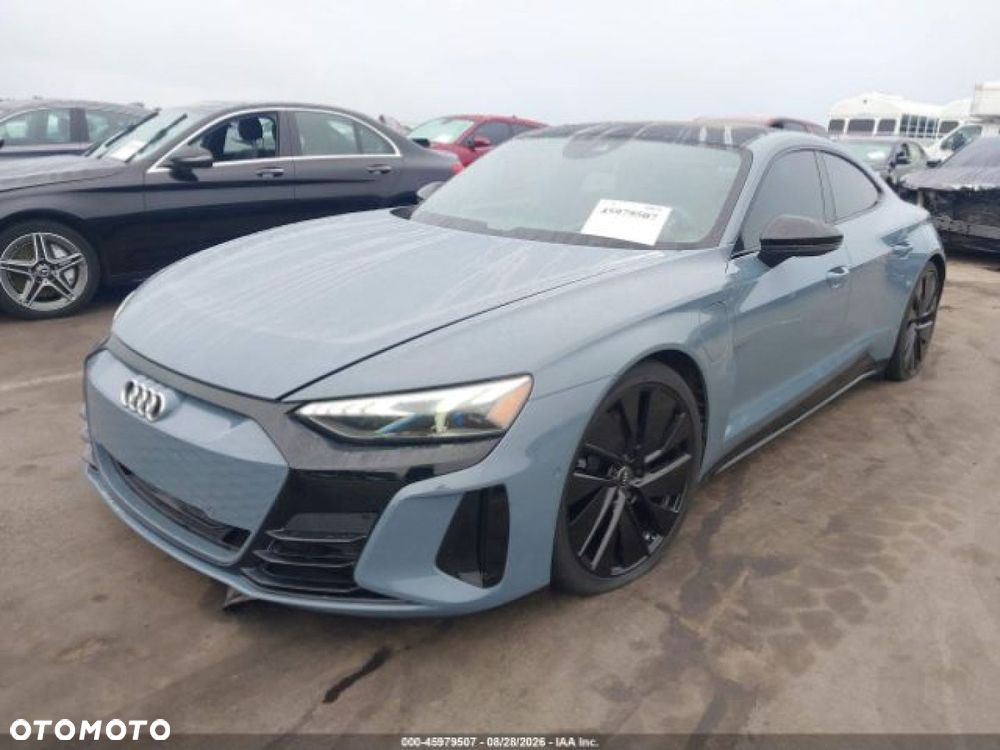Audi e-tron GT - 5