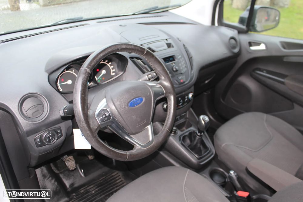 Ford TRANSIT COURIER - 17