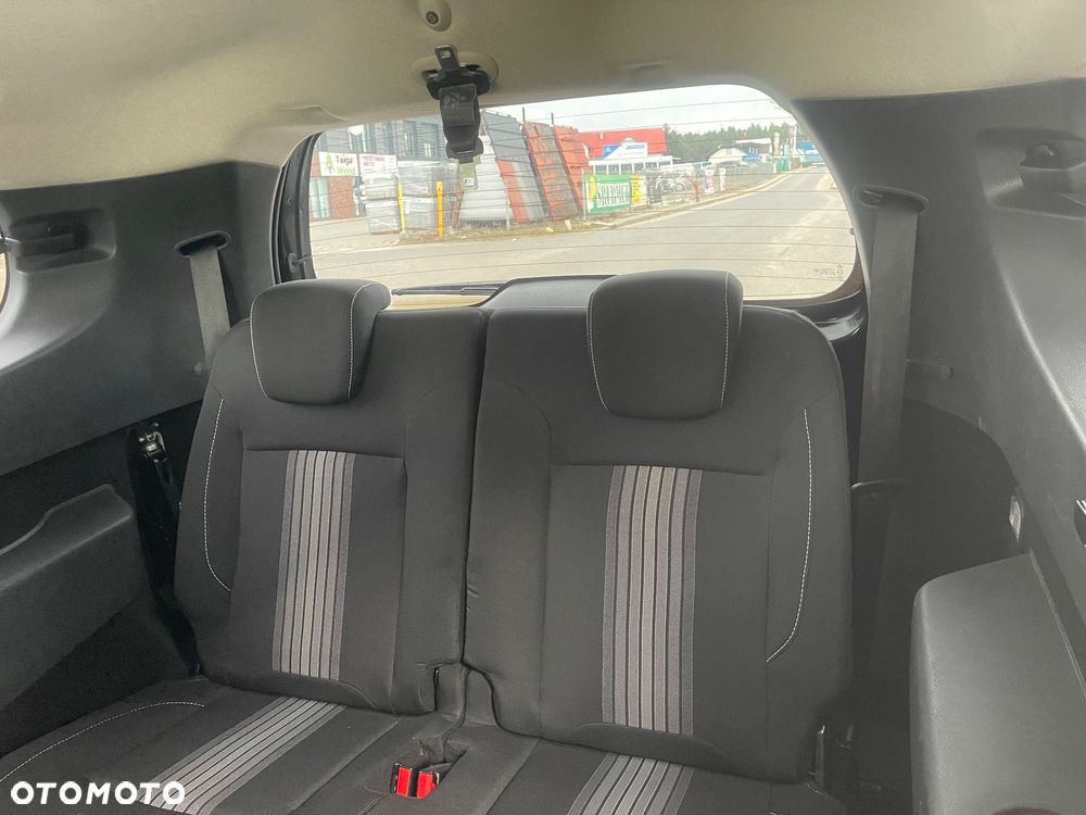 Dacia Lodgy dCi 110 Stepway - 17