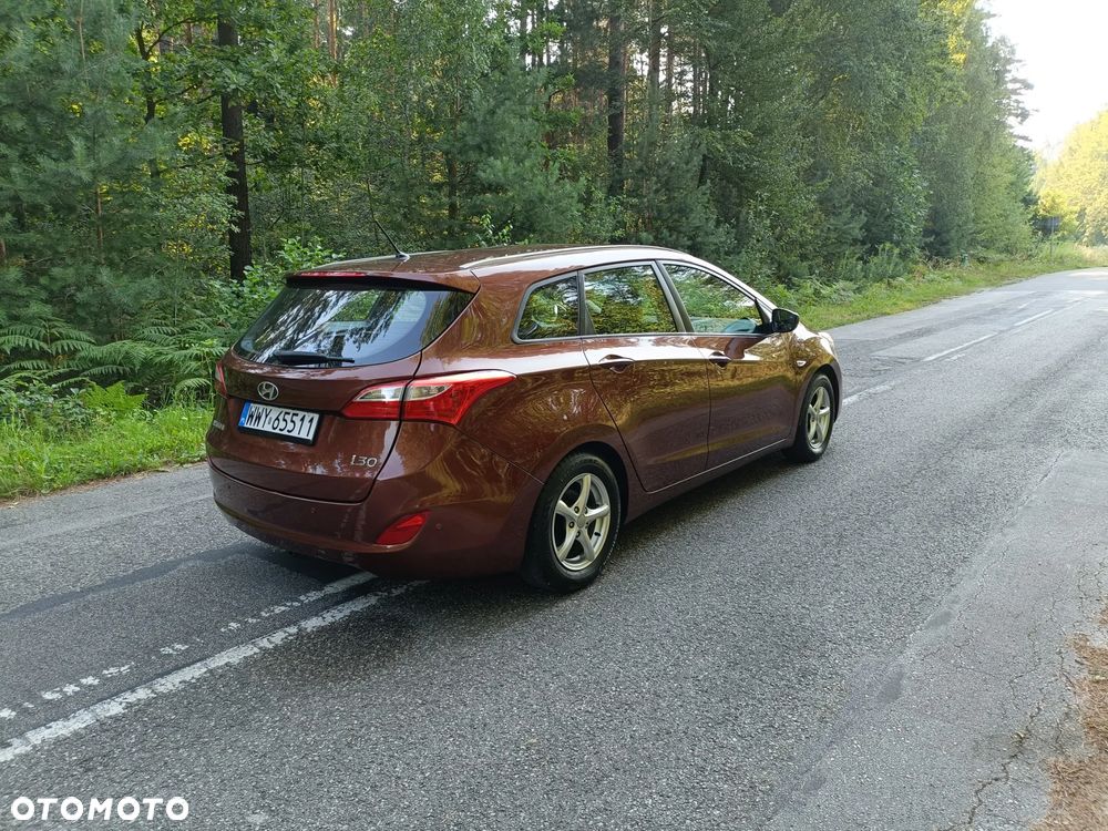 Hyundai i30 1.6 Comfort - 17
