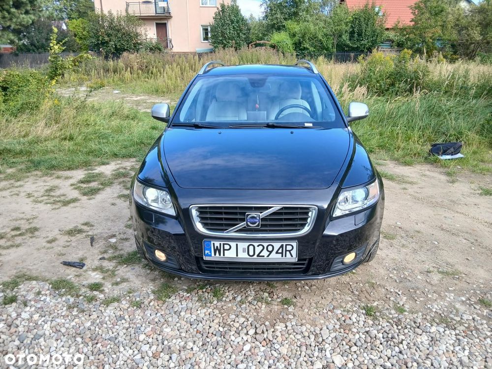 Volvo V50 - 1