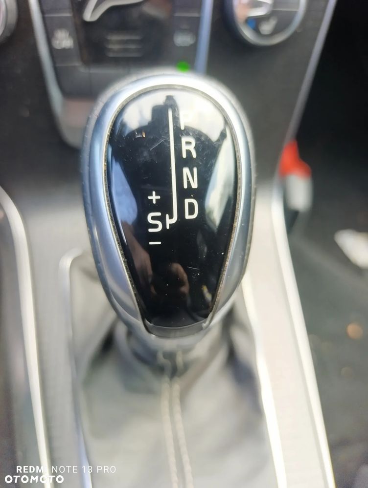 Volvo V40 D3 Geartronic RDesign - 12