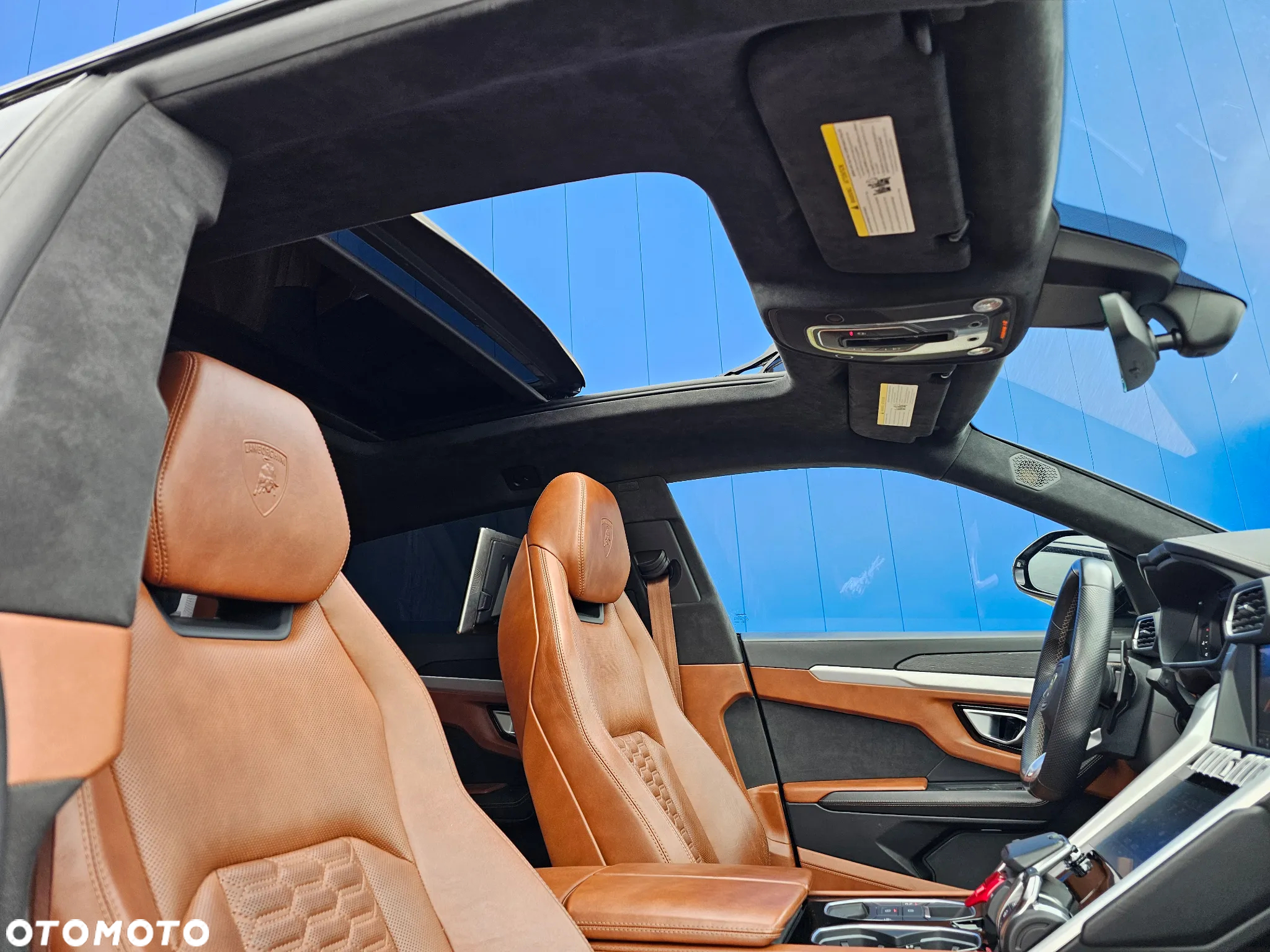 Lamborghini Urus Standard - 18