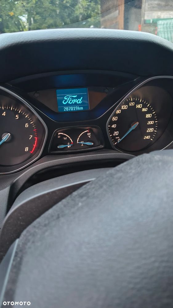 Ford Focus 1.6 Trend - 15