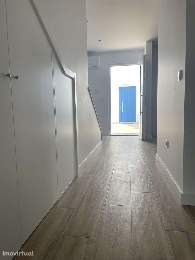 NOVO Apartamento T2 em Varatojo, Torres Vedras - Grande imagem: 3/16